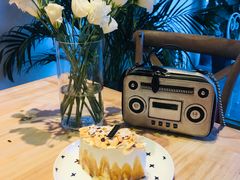 焦糖杏仁戚风-Meet patisserie