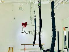 -Jumphai室内蹦极运动