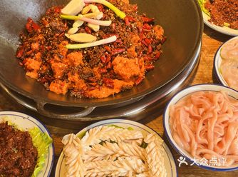来三道堰，一定要来这家店尝尝，这家火锅，套餐太划算了