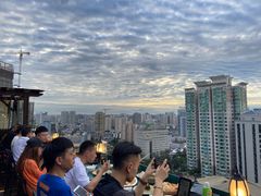 -萨芭蒂高空花园餐酒吧