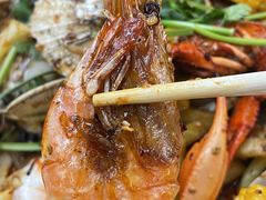 -老东镇啤酒屋海鲜加工·蒸汽海鲜·海鲜烧烤(台东店)