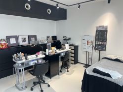 -Pink You美甲洗眉纹绣定制中心