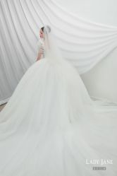 -Lady  Jane高端婚纱礼服馆