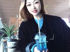 -抱抱地球咖啡馆(国家海洋博物馆店)