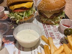 -The Habit Burger Grill 哈比特汉堡(复兴soho店)