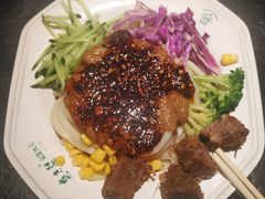 牛肉麻酱凉皮-清真盛志望麻酱酿皮·非遗老字号