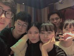 -K+全国连锁KTV(绿地缤纷天地店)