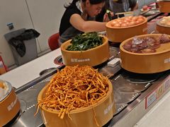 -龍歌自助小火锅(芝罘万达店)