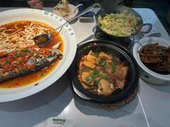 -湘当有饭剁椒鱼头(昆山招商花园城店)