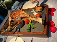 干式熟成战斧牛排-弦月窗LUNETTE BY AMANDA(复兴路店)