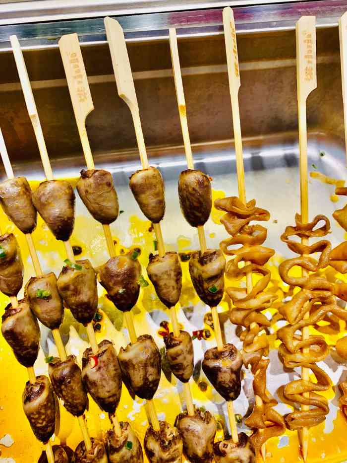 梁小小·藤椒串串(鄞州万达店)-"梁小小 开业咯 1号门进口上扶梯右手