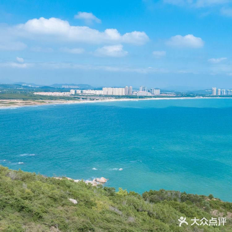 东山岛｜苏峰山环岛路，看蓝天白云和大海 