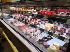 蛋糕柜-巴黎贝甜(大宁国际商业广场店)