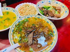 -金杨拉面王小吃面馆·牛三宝面·红烧牛肉粉