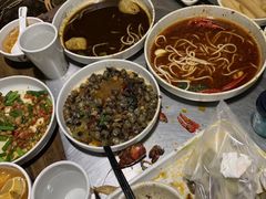 -龙巢盱眙龙虾·牛蛙·烧烤宵夜(八卦岭店)