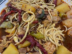 -牛一嘴·兰州牛肉面·大盘鸡(财富中心店)