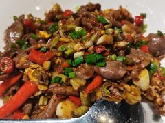 老坛酱椒焖鸡杂-井水小厨·湘菜(活力广场店)