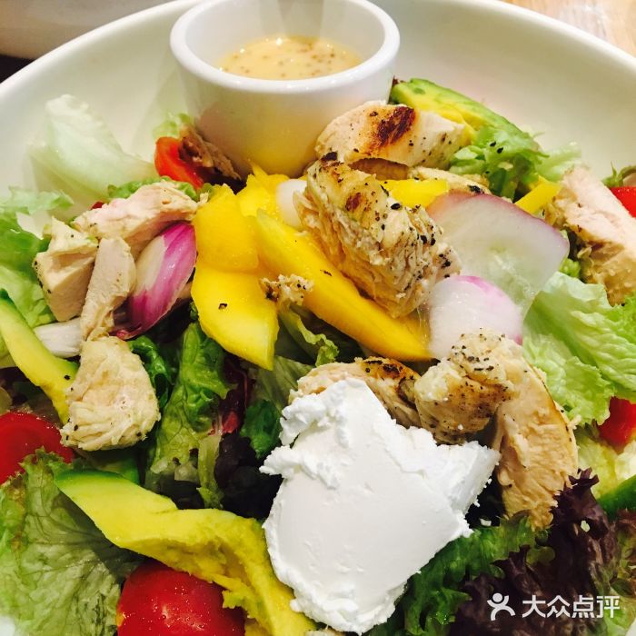 wagas沃歌斯(长宁龙之梦店)鸡肉忙活牛油果色拉图片