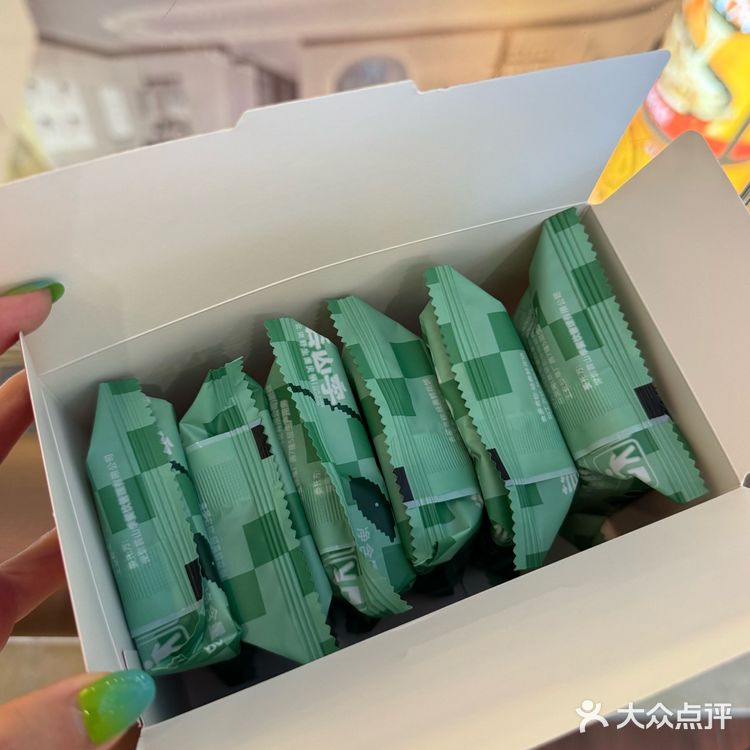 我也领到芸山季的免费鲜花饼啦[色]