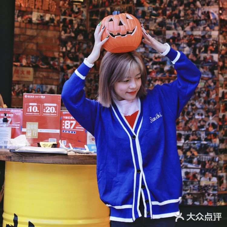 重庆新光天地周年庆 五折吃德香苑北京烤鸭