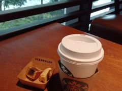 -星巴克(上海虹桥南丰城办公楼店)