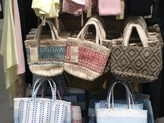 -MUJI无印良品(鑫嘉汇购物中心店)