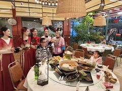 -刘姐啤酒鱼民族演艺餐厅(西街总店)