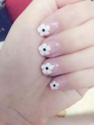 -悦指间美甲美睫