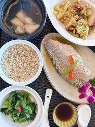 -童谣里医疗级月子中心(独栋湖景店)
