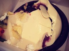 打包回来的蛋糕，被我弄不成样了，很好吃-王品台塑牛排(成都万象城店)
