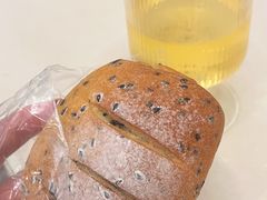 -沁屋面包店(人民东路店)