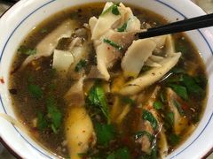 -赵氏牛肉罩火烧