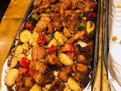 -老东镇啤酒屋海鲜加工·蒸汽海鲜·海鲜烧烤(台东店)