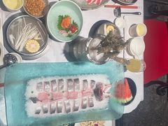 -泓炙颐凤鲜海鲜火锅料理(桐乡店)