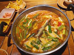 -快活林酸汤鱼鲜品火锅店(甲秀楼店)