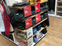 -优衣库(哈尔滨中央大街店)