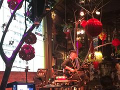 -胡桃里音乐酒馆(环亚凯瑟琳广场店)