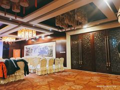 -锦龙国际酒店(天津奥体中心华苑地铁站店)