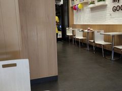 大堂-华莱士·全鸡汉堡(海口学院店)