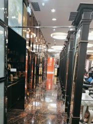 点击看大图 -八佰伴8008星级形象店