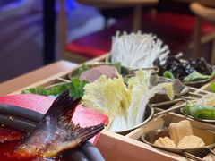 -三顾烤庐·烤鱼·烧烤·龙虾(奉贤店)