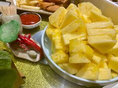 自带菠萝-叶派龙虾•招牌香辣蟹·海鲜(中海国际店)