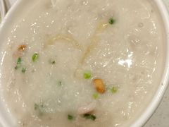 -香港新发烧腊茶餐厅(水围店)