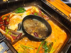 -老牌坊云南鱼豆花火锅(爱建店)