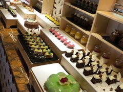 自助取餐区-广州中心皇冠假日酒店-环市食坊·海鲜自助餐厅