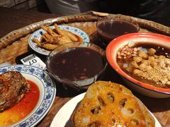 鸡爪-爆炸头阿姨小四川正宗川味小吃(无任何分店)