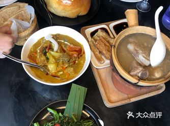 一楼有个地方给客人拍摄的，这次我们没有去