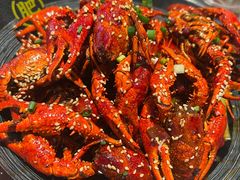 -肥肥虾庄·金牌油焖大虾(汉街SKP店)