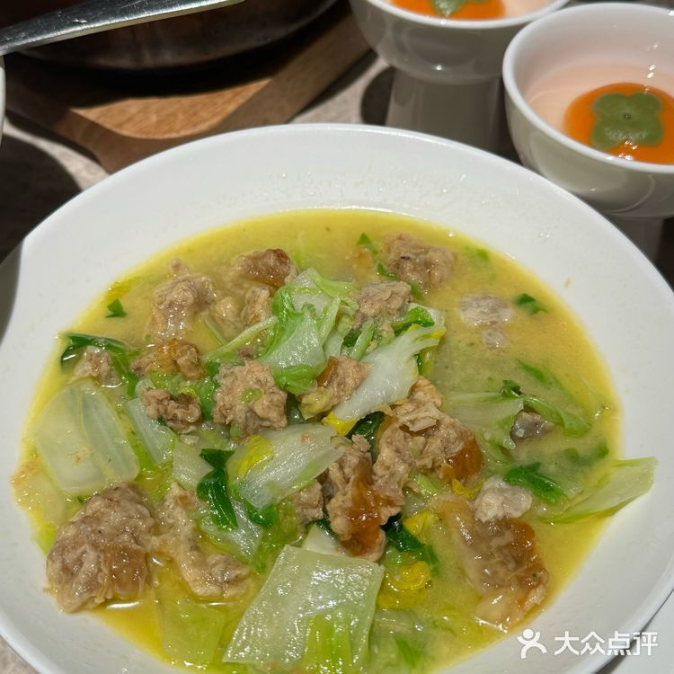 周末来吃这家小馆，生活巴适