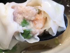 虾仁鲜肉馄饨-玖鲜小笼(中山广场店)